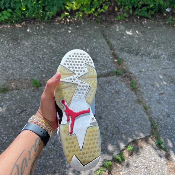 Carmine 6s - Picture 5 of 8